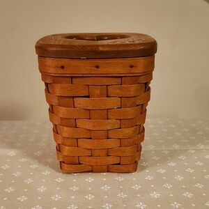 Small Spoon Basket With Painted Lid